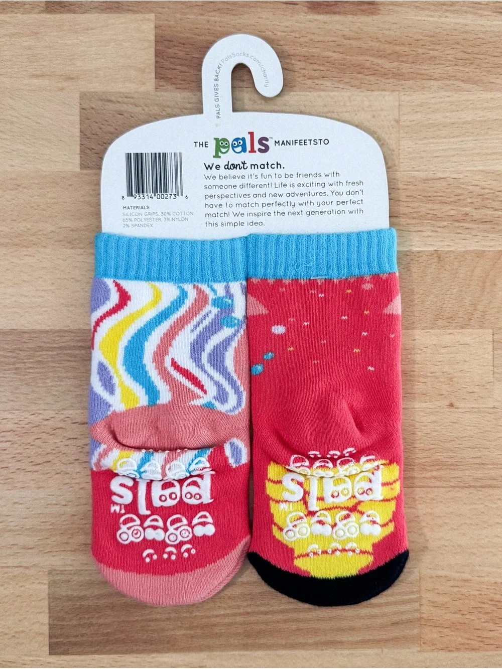 Pals mismatched kids